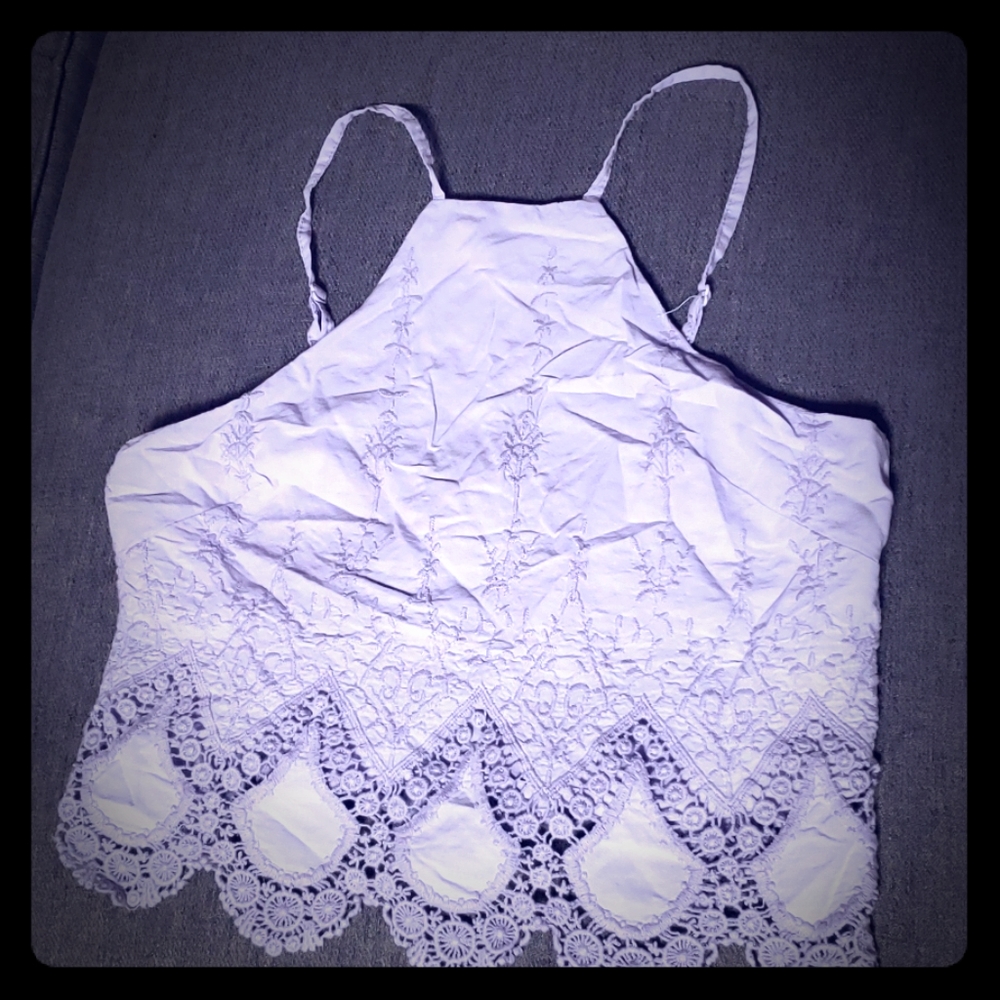 sleeveless top